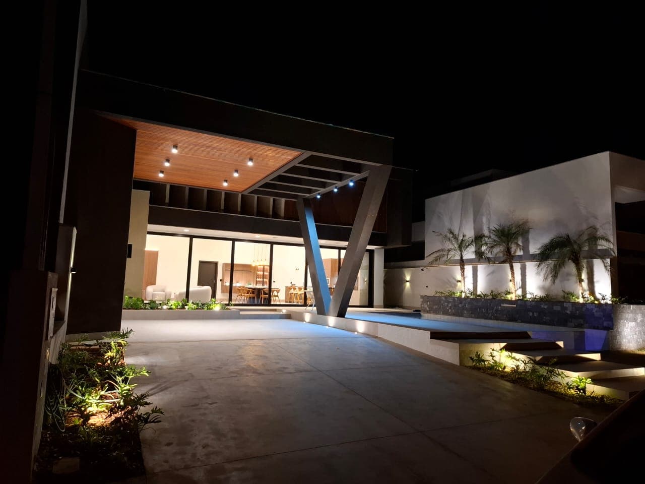 Casa de Alto Padrão - Condomínio Mirante do Rio Paraná - 4 quartos em Porto Rico PR - R$ 2.900.000